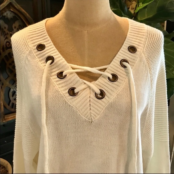 Destiny lace up winter white tunic sweater - Picture 6 of 11